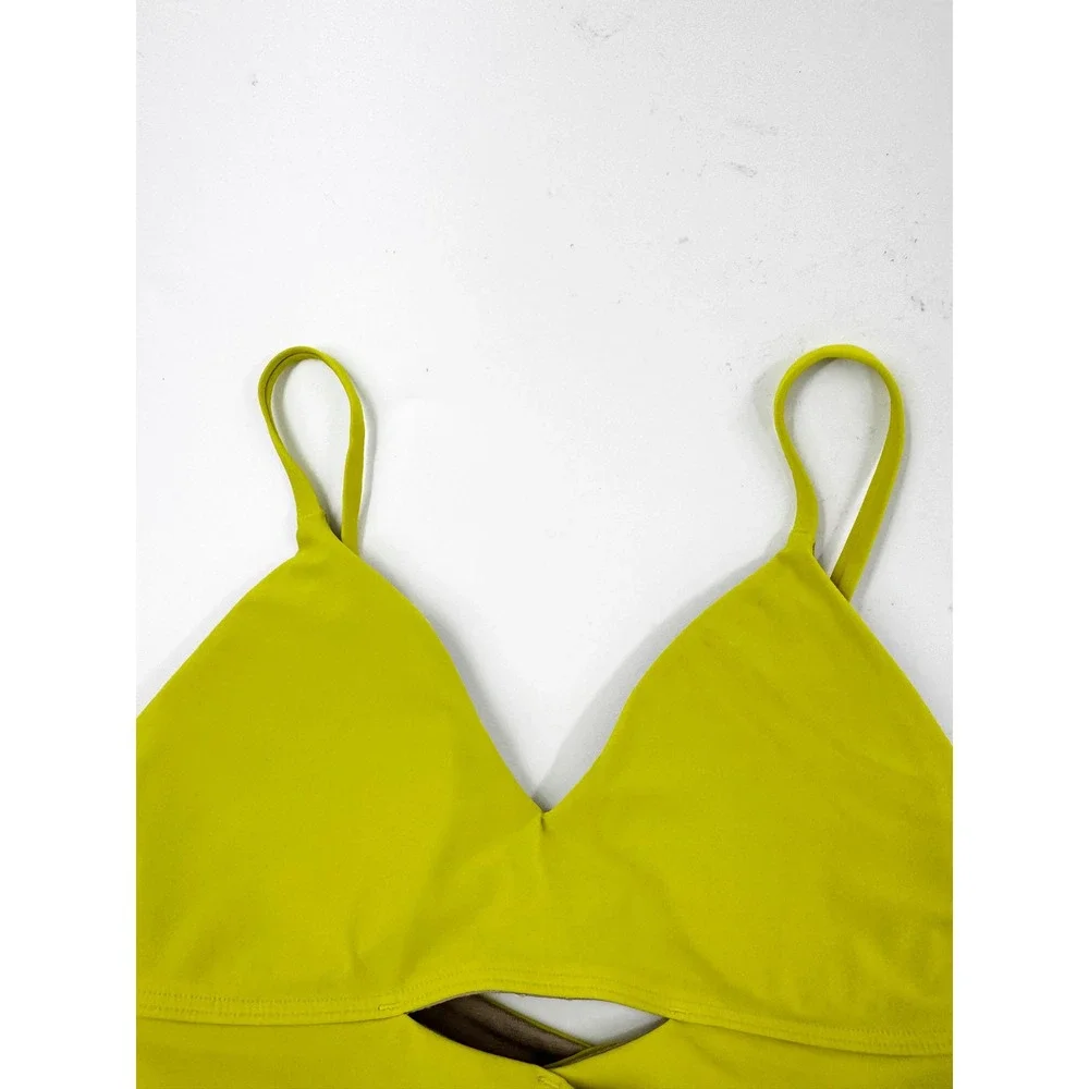 Lululemon Take Power Bra Yellow Green Wrap Cut Out‎ Sports Bra LW2DBWS Size 6